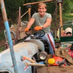 Thomas auf Traktor 1